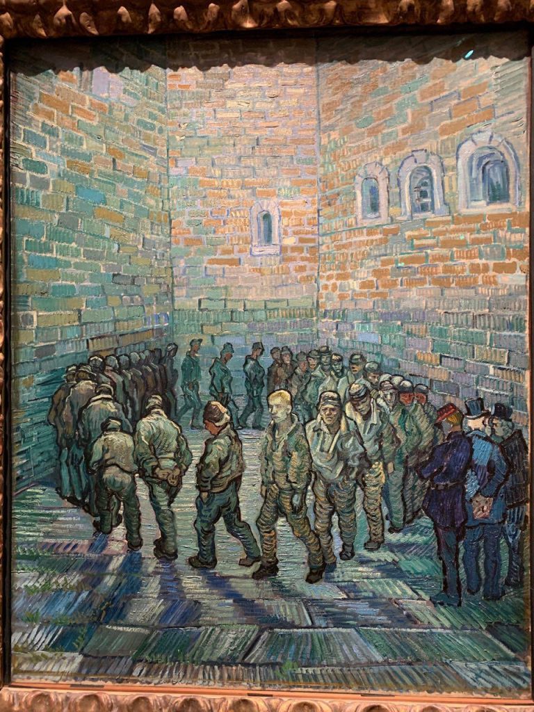 Жизнь в мире плотной жизни - это жизнь в чистилище